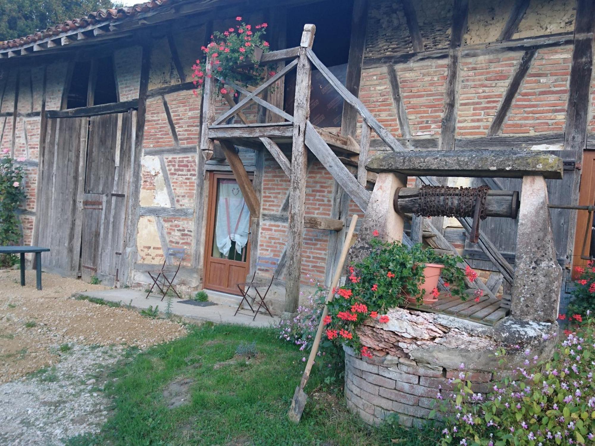 A La Poularde B&B Curciat-Dongalon エクステリア 写真