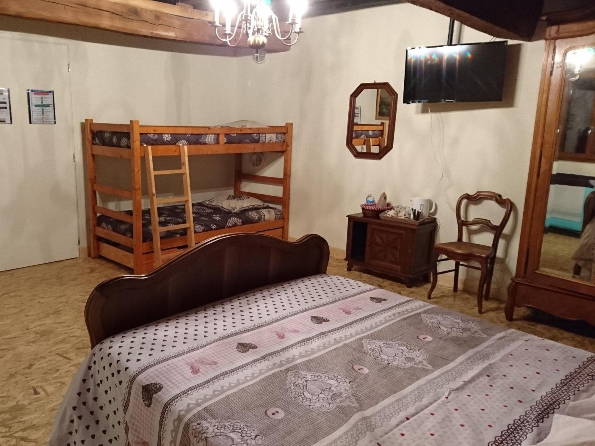 A La Poularde B&B Curciat-Dongalon 部屋 写真
